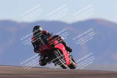 media/Nov-06-2023-Moto Forza (Mon) [[ce023d0744]]/3-Intermediate Group/Session 5 (Turn 9)/